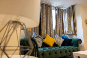 Remarkable 3-Bed Apartment in London